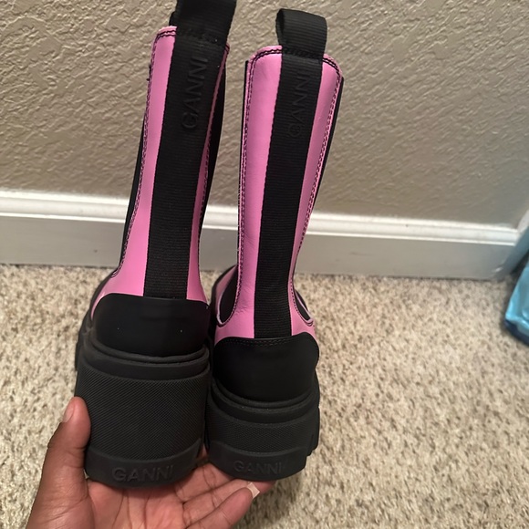 Ganni - Picture 5 of 8